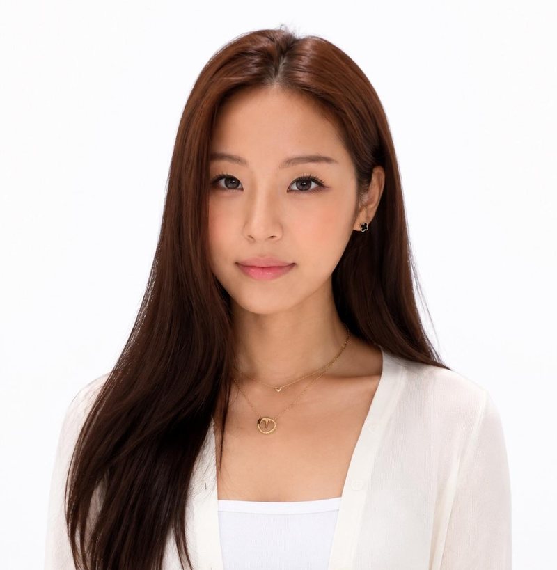 Portrait of Ziyou (Estelle) Zhao